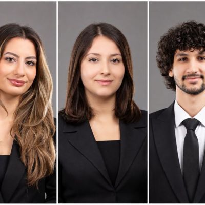 Aynı gri arka plan ve benzer kadrajla çekilmiş üç çalışanın profesyonel kurumsal portre fotoğrafları